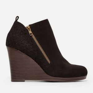Sedona Perf Wedges Zipper Booties in Black JustFab